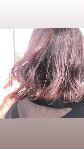ミディアム カラー zeal AYAKAのヘアスタイル