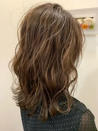 セミロング カラー 🪞上品で可愛い韓国 ヘア🪞Rikutoのヘアスタイル