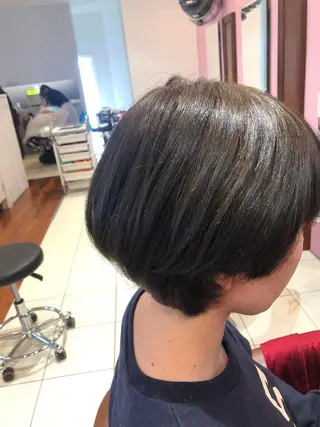 ショート カラー 大阪長居🌱野見山 卓也のヘアスタイル