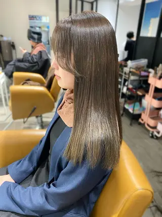 ロング パーマ 韓国風レイヤーカット 💎髪質改善"yuiのヘアスタイル