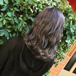 ミディアム 日野 和也のヘアスタイル