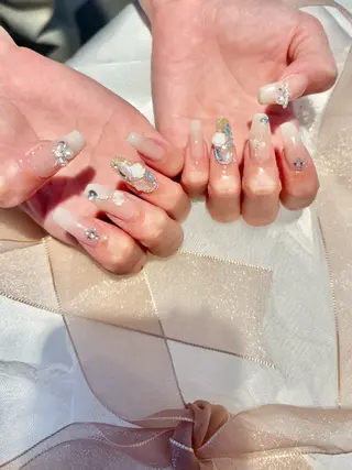 ネイル Angie Nail所属・Angie Nail CHIYURIのネイルデザイン