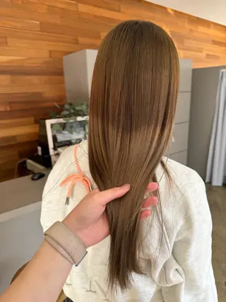 ロング カラー 佐藤 櫻のヘアスタイル