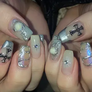 ネイル kana/モード ・グランジ⛓🎼のネイルデザイン