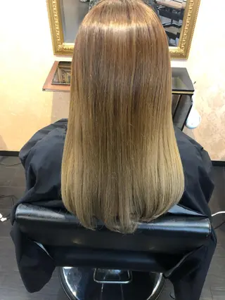 パーマ 艶カラー🩵💛 NANAのヘアスタイル