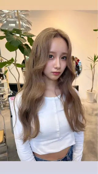 ロング RITZY所属・RITZY ヒヨリのヘアスタイル