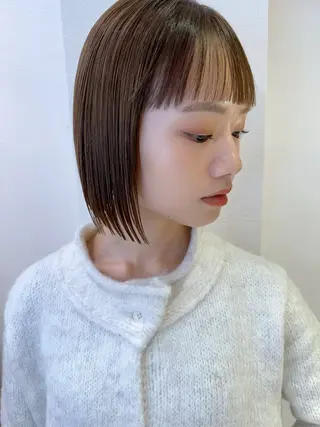 ショート レイヤーカット /透明感カラー西田のヘアスタイル