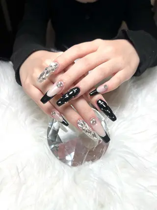 ネイル 井尻 紗菜のネイルデザイン