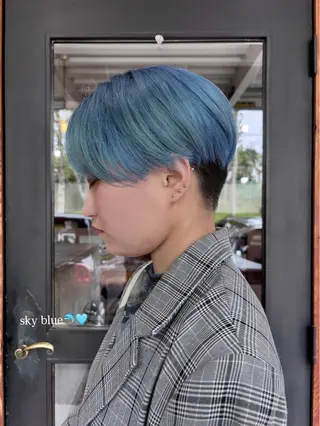 ショート カラー 横澤 渚沙のヘアスタイル