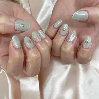 ネイル essence所属・pétit maakoのネイルデザイン