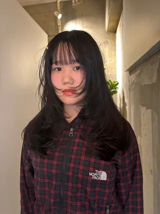 セミロング mirai/ブリーチ ダブルカラーのヘアスタイル