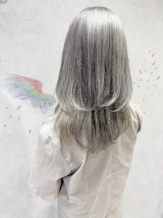 セミロング カラー 韓国ヘアー🦄ྀི オタク美容師🌈山本のヘアスタイル