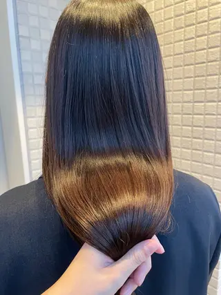 セミロング Toiro 横浜所属・🎀レイヤー/パーマ カラー/ai🎀のヘアスタイル