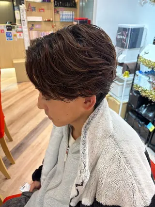 パーマ メンズ ゆい/パーマ/レイヤ ー/似合わせカラーのヘアスタイル