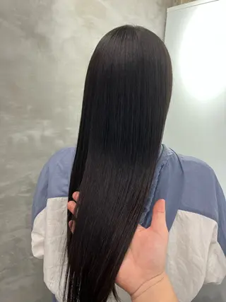 ロング カラー door white hideのヘアスタイル