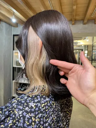 ミディアム カラー ヘアアレンジ 切りっぱなしボブ/ デザインカラー店長のヘアスタイル