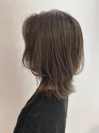 ミディアム カラー 🐺ウルフ/レイヤー 似合わせ‎🤍沙羅のヘアスタイル