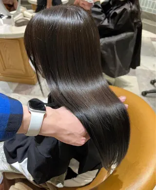 ロング 服部大地/ブリーチ 無しWカラー髪質改善のヘアスタイル