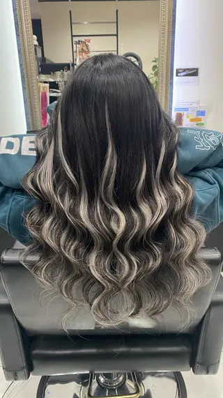 ロング Yurika /グランディールのヘアスタイル