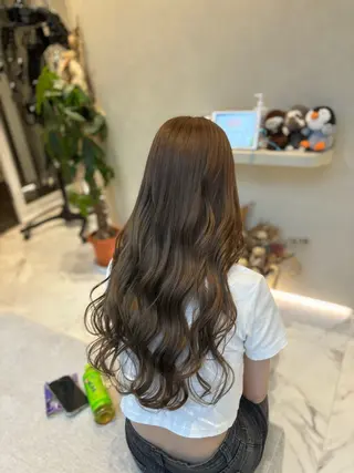 カラー 似合わせレイヤー🪽 グレージュ🪽のあのヘアスタイル