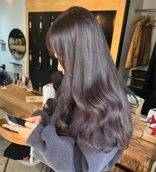 ロング Juri /暖色カラーのヘアスタイル