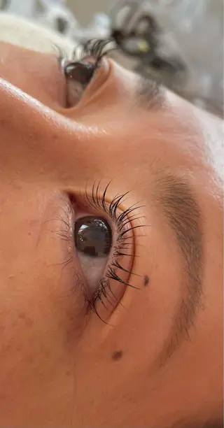 マツエク・マツパ 自まつ毛改善サロンHYGGE青葉台所属・mami saijoのマツエク・マツパデザイン