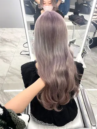 ロング カラー 菜々🫧新宿 透明感ケアブリーチのヘアスタイル