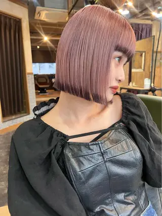 ショート ハイトーンカラー🍑 心斎橋のヘアスタイル