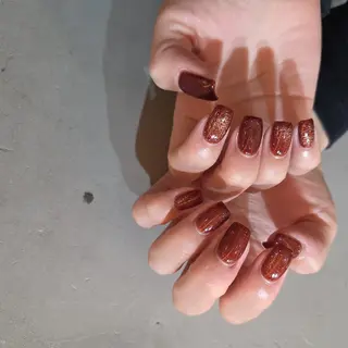 ネイル Rauna nailsalon のネイルデザイン