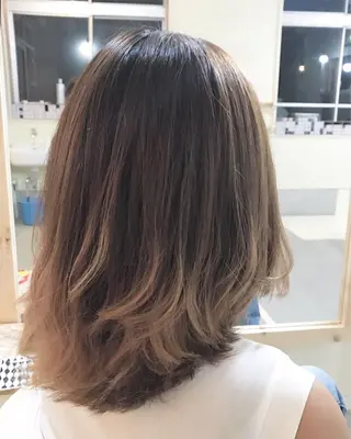 ミディアム カラー 小沢 佑次のヘアスタイル