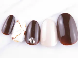 ネイル ネイリスト シンのネイルデザイン