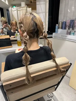 ロング カラー ヘアアレンジ Maria 梅田/デザインカラーのヘアスタイル