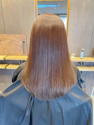 ミディアム カラー 栗原 瑠世のヘアスタイル