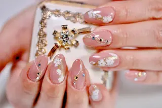 ネイル ママリンド　志村坂上店所属・しみ えんのネイルデザイン