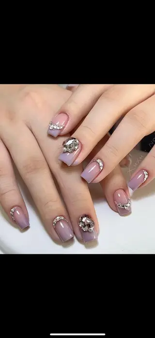 ネイル AB マツエクネイルサロンのネイルデザイン