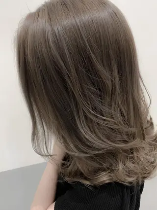 セミロング カラー 小島 脩のヘアスタイル