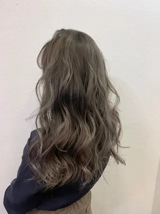 ミディアム カラー a-o横浜所属・色落ちまでキレイに！ ！女性サロンのヘアスタイル