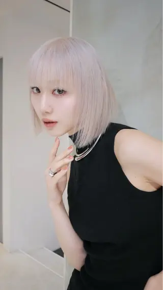 ショート ハイトーン♡ブリーチ ♡エクステ♡nanaのヘアスタイル