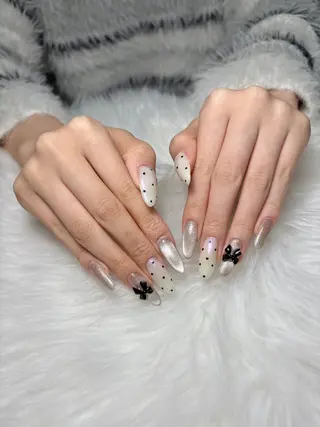 ネイル Minami 🩷のネイルデザイン