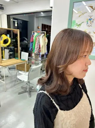 ミディアム 藤原 あかりのヘアスタイル