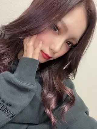 ミディアム カラー 西口徒歩20秒　寒色 カラーミディアムヘアのヘアスタイル