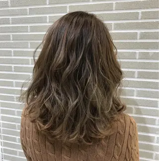 ミディアム カラー ヘアアレンジ 山北 咲子のヘアスタイル