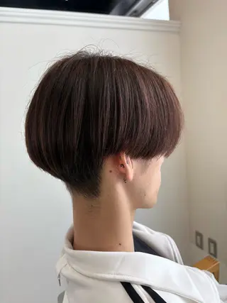ショート アベ ミスズのヘアスタイル