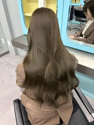 ロング カラー オリーブカラー 特化　　kaiのヘアスタイル