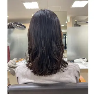 ミディアム パーマ ラカリテ所属・渋谷 りなのヘアスタイル