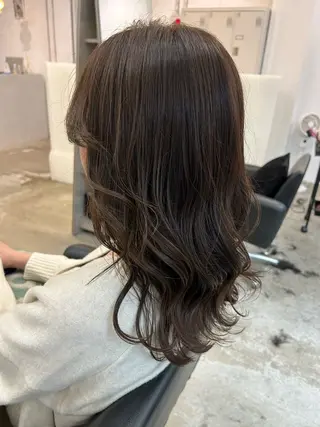 セミロング カラー 透明感カラー・ 髪質改善🩵イケダのヘアスタイル