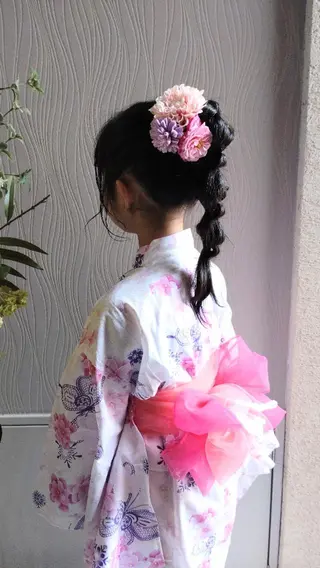 ロング ヘアアレンジ キッズ 大槻 百合子のヘアスタイル