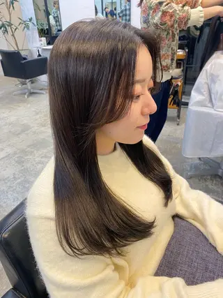 ロング カラー yamashita moekaのヘアスタイル