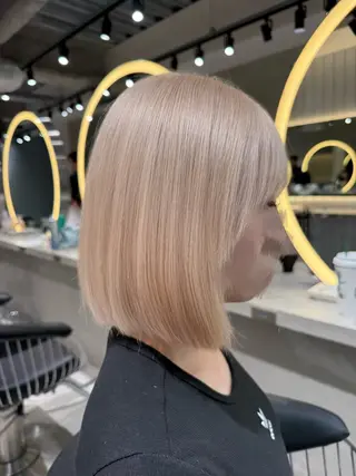 ミディアム ハイトーン特化🤍/ ハルナのヘアスタイル