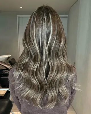 ロング カラー 💖韓国風💖 レイヤー/LISAのヘアスタイル